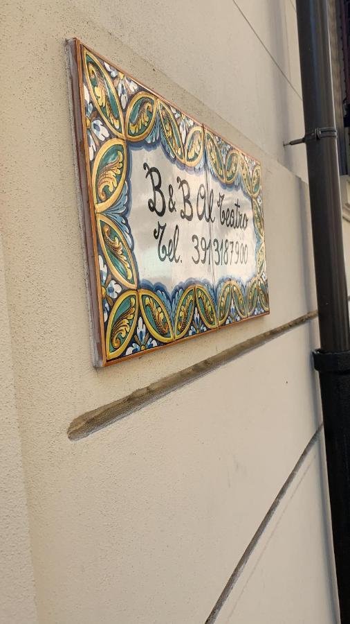 Al Teatro B&B Reggio di Calabria Exterior foto